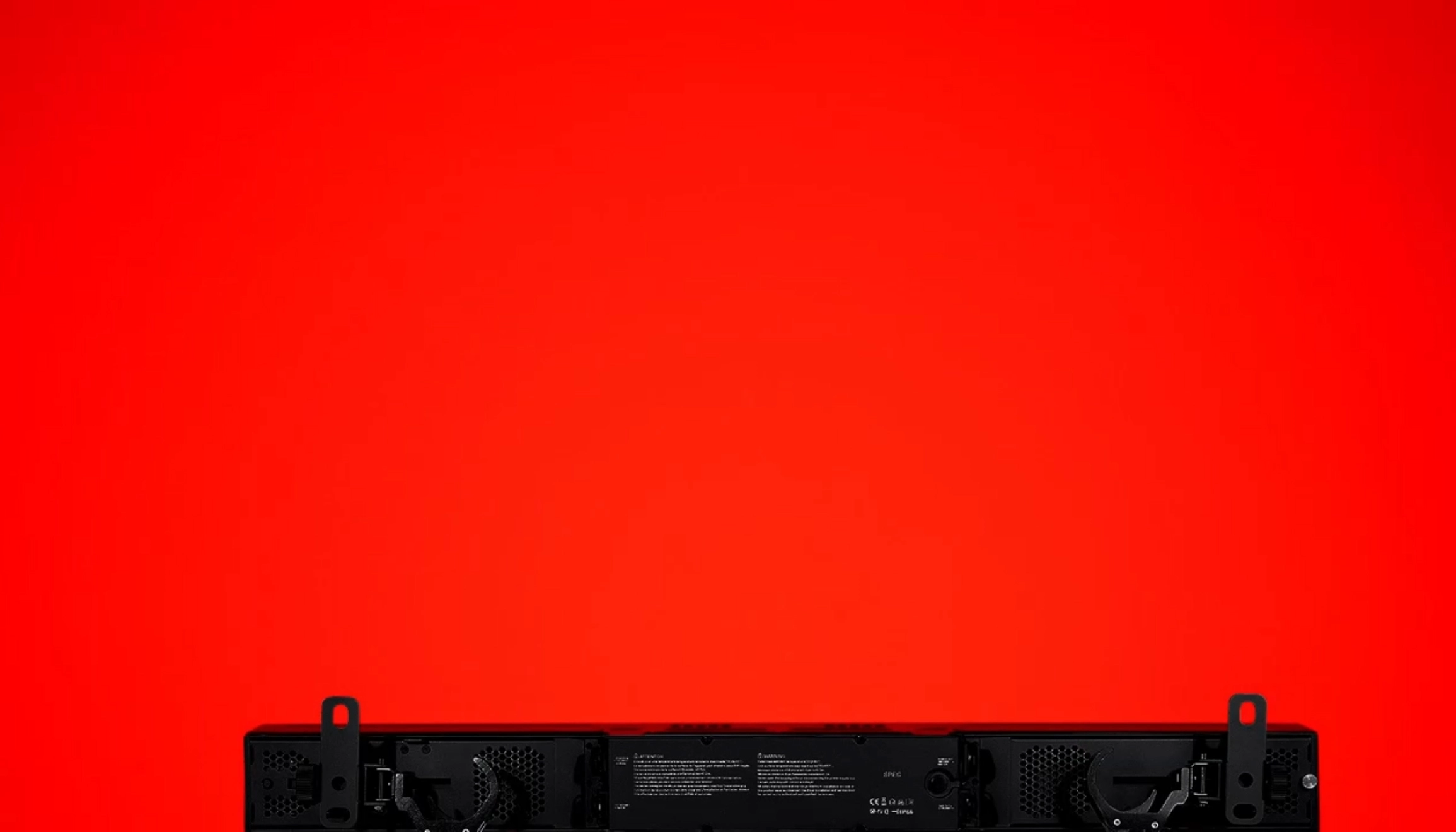 GML PIXEL LINE IP LED Linear Fixture — rear panel, mounting brackets and professional connectors